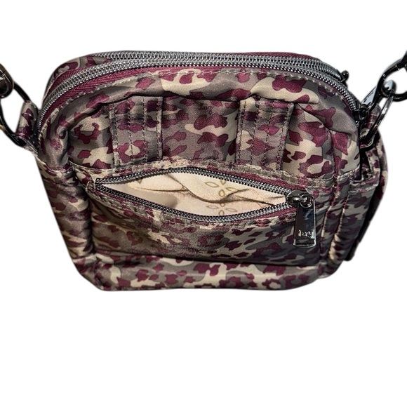 Lug Can Can Convertible Leopard Crossbody - Picture 3 of 12
